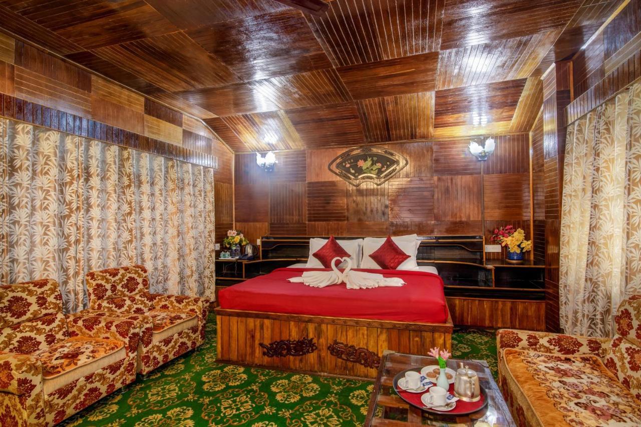 Montis Soyang Premium Heritage Hotel กังต็อก ภายนอก รูปภาพ